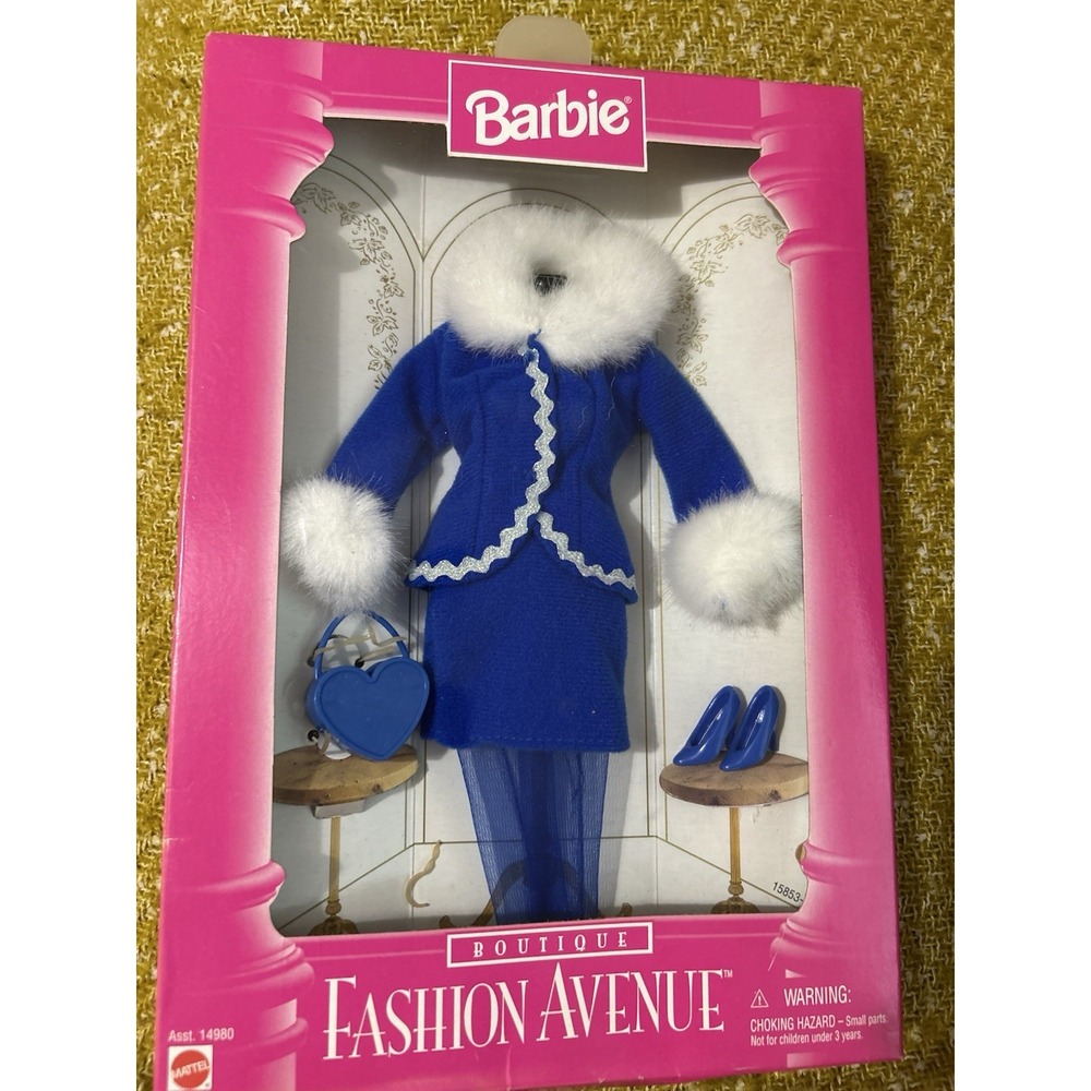 Barbie Fashion Avenue Boutique #14980 Royal Blue White Winter Fur Set 1996 Fancy